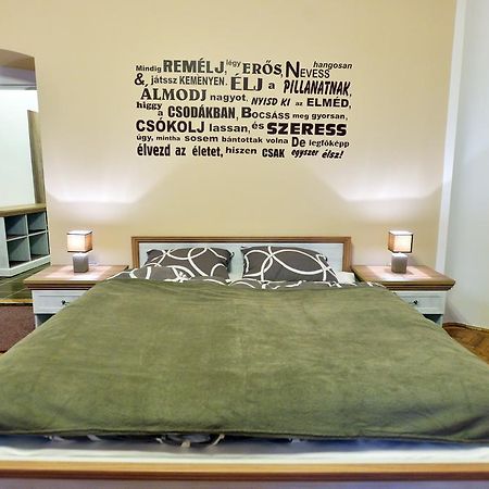 Foter Apartman Эгер Экстерьер фото
