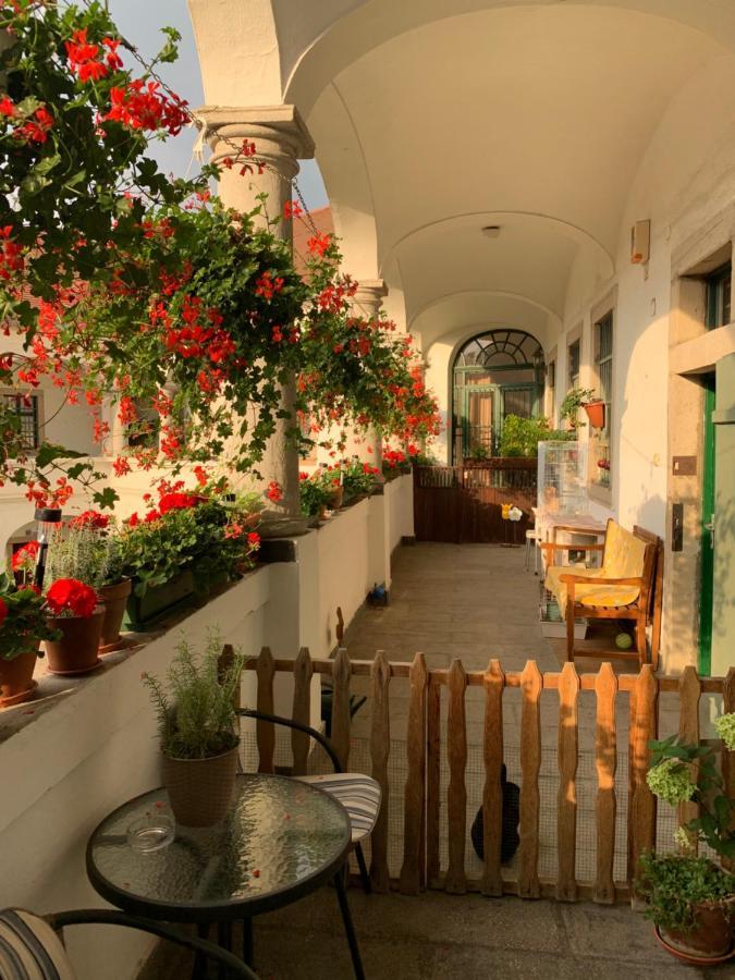 Foter Apartman Эгер Экстерьер фото